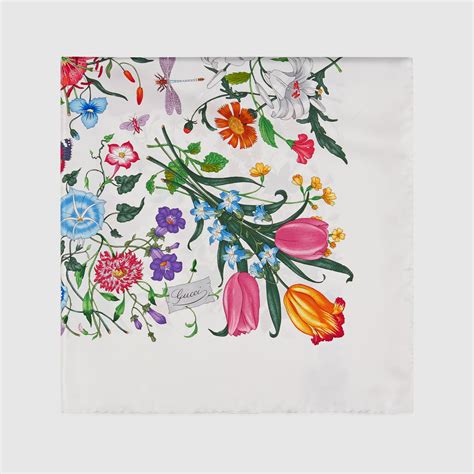 gucci Foulard 'Flora' su www.julian